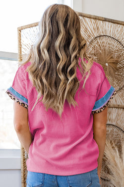 Maglietta con il collo in maglia con carnagio con corda di maglia